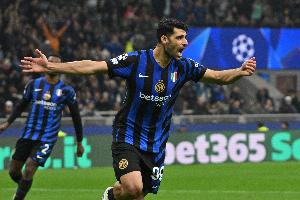 即将离队?记者:帕纳辛纳科斯对国米33岁前锋塔雷米很感兴趣